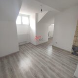 Polona Vanzare apartament 2 camere, bloc mic